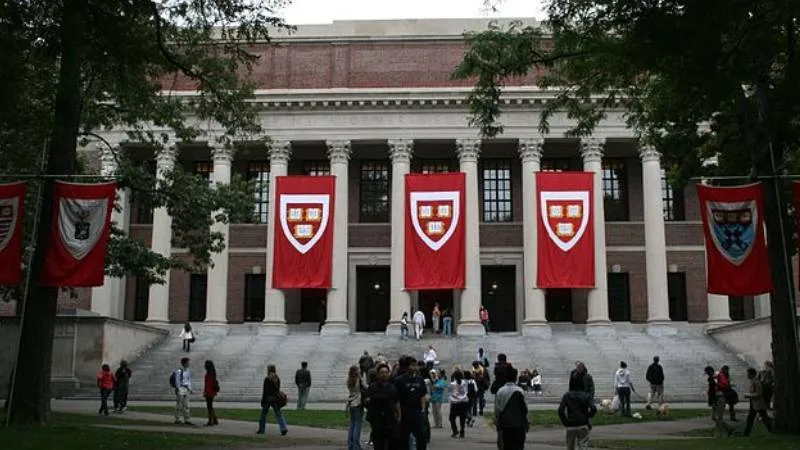 ABD'de federal yargıç, Trump yönetiminin Harvard'ın uluslararası öğrenci kabulünü engelleme kararını durdurdu