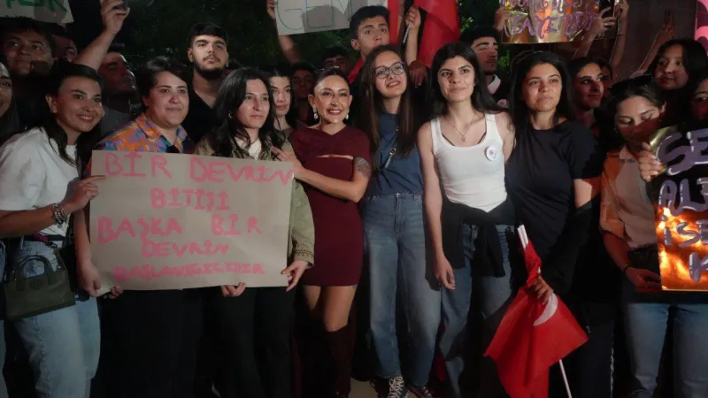 Adıyaman’da 19 Mayıs coşkusu: Melek Mosso’dan ücretsiz konser
