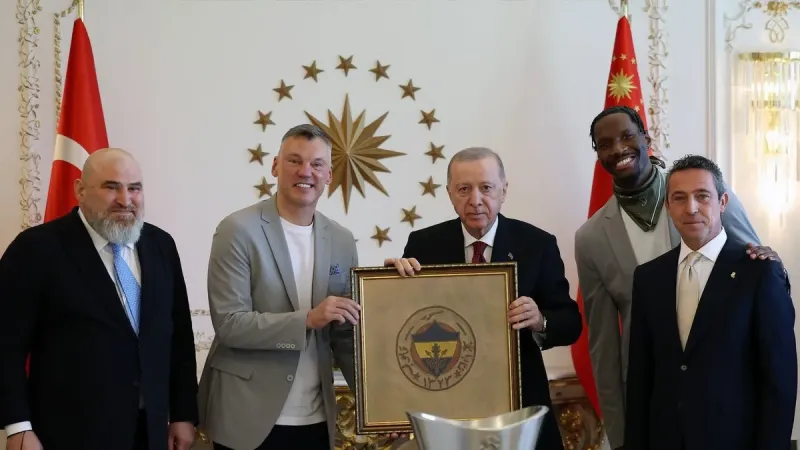 Başkan Erdoğan şampiyon olan Fenerbahçe Beko'yu kabul etti