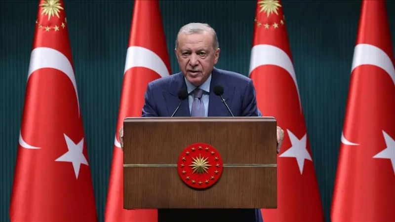 BirGün yazarı Aydın: En iyimser tahminde bulunan AKP’liler bile Erdoğan için '2028 son' diyor; Erdoğan'ın ardından oğlu tek aday kabul ediliyor