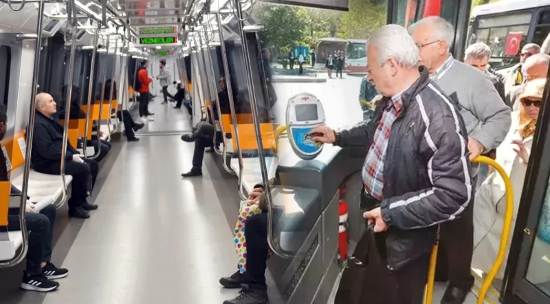 Bugün İETT ücretsiz mi? 19 Mayıs Marmaray, metrobüs, metro ve tramvay çalışma durumu!