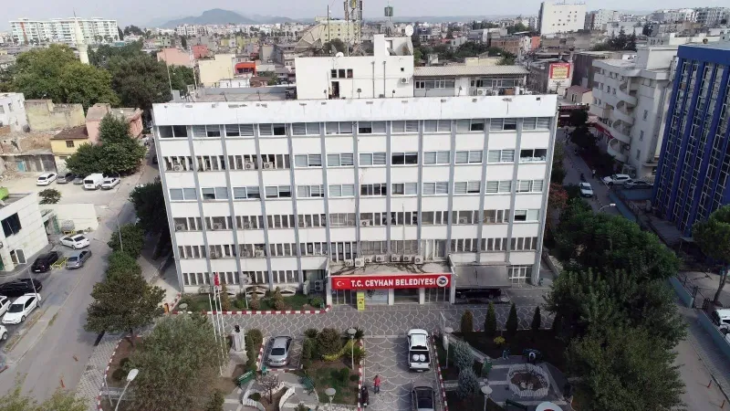 Ceyhan Belediyesi'nde Başkan Vekilliğini CHP'li aday kazandı