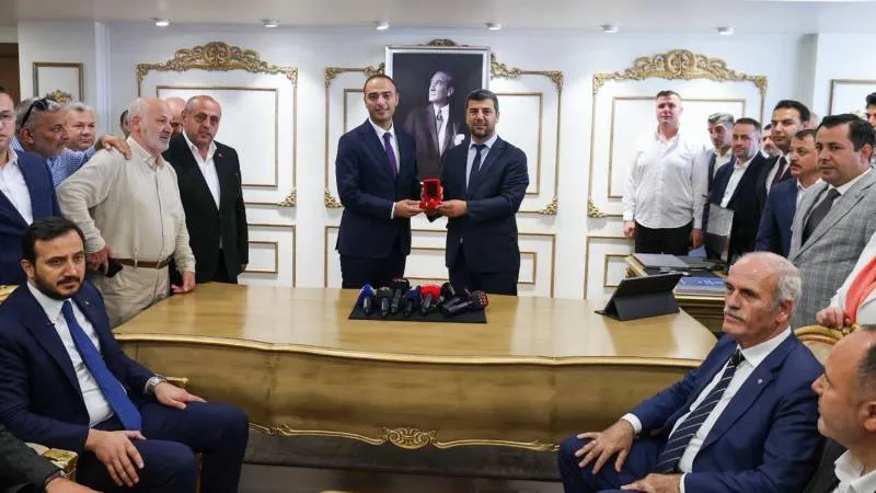 CHP'li Başarır'dan Eray Karadeniz tepkisi: AK Parti bu halde, tırnağına, saçının teline kadar pisliğe bulaşmış