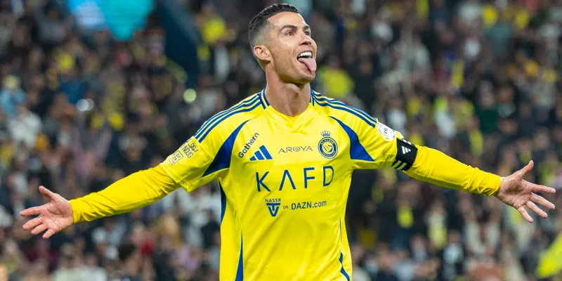 Cristiano Ronaldo imzayı attı