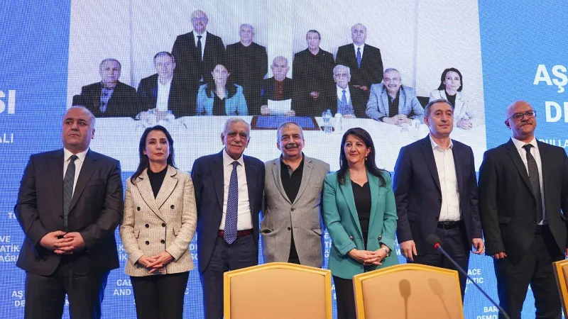 DEM Parti duyurdu: Bir grup PKK üyesi, önümüzdeki günlerde kongre kararları doğrultusunda adım atacak