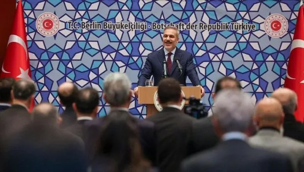 Hakan Fidan'dan Almanya'daki Türklere Kritik Mesaj!