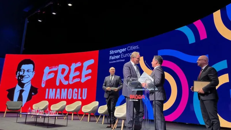 İmamoğlu'na Sürpriz Ödül! Avrupa'dan Demokrasi Nişanı