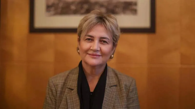İmamoğlu'ndan Şok Sözler: İpek Elif Atayman Neden Tutuklandı?