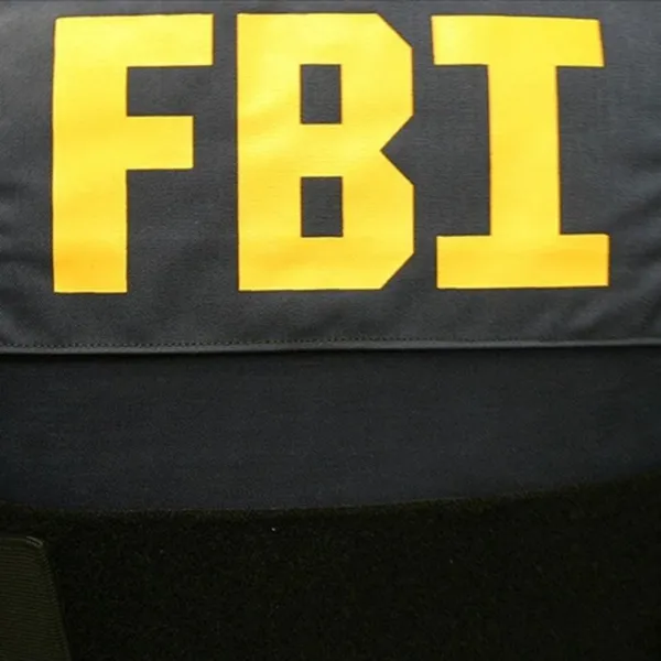 FBI, iki Çin vatandaşını gözaltına aldı