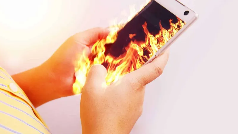 Havalar ısındı, ustası uyardı: Telefonunuzu uzun süre şarjda bırakmayın!