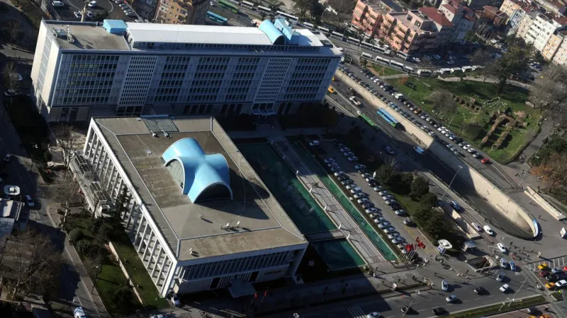 İBB yolsuzluk soruşturmasında 6 tutuklama