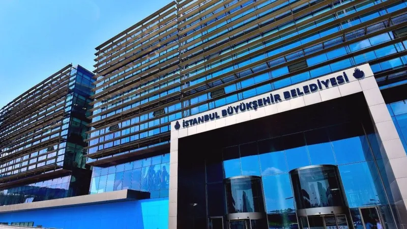 İBB’ye 3. dalga operasyonu! Çok sayıda isim gözaltına alındı
