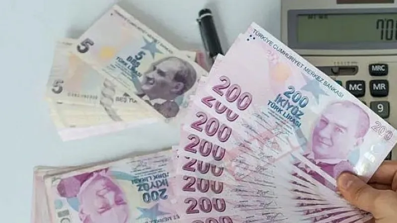 İhtiyaç kredisinin faiz oranı güncellendi: 500 bin TL'nin geri ödemesi ne kadar?