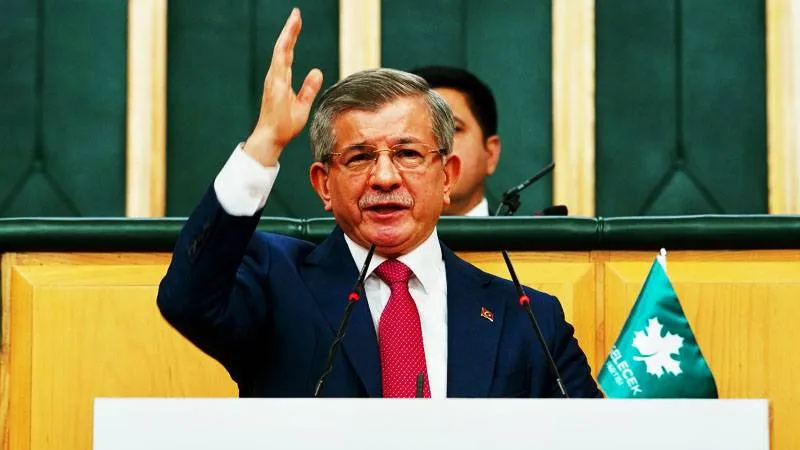 İsrail'in Madleen'e müdahalesinin ardından Davutoğlu Gazze'ye gitmeye karar verdi: Gerekli girişimlerde bulunacağım