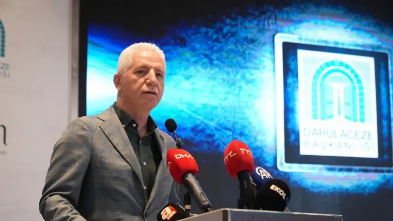 Davut Gül'den Bayram Sürprizi! Darülaceze Ziyareti Duygulandırdı