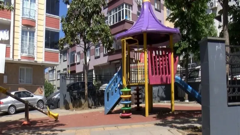 İstanbul'da Parkta Kanlı Saldırı! Küçük Çocuk Vuruldu