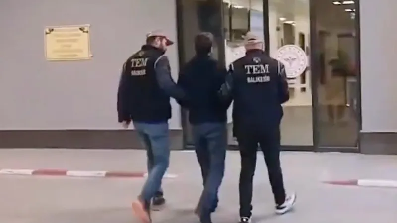 FETÖ Operasyonu: İstanbul ve İzmir'de Şafak Baskını!