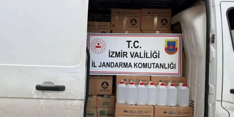 İzmir'de Sahte İçki Operasyonu! 1 Ton Etil Alkol Ele Geçirildi
