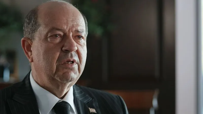 KKTC Cumhurbaşkanı Tatar o günü anlatırken hıçkıra hıçkıra ağladı