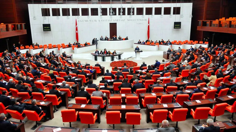 Meclis'te kurulacak komisyonun ismi ne olacak; partilerin önerileri neler?