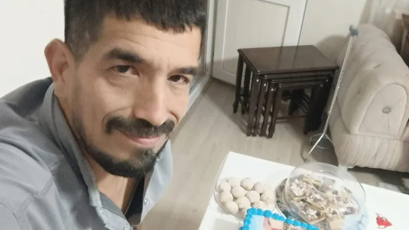Mersin'de Engelli Adam Sokak Ortasında Bıçaklandı! Şoke Eden Detaylar