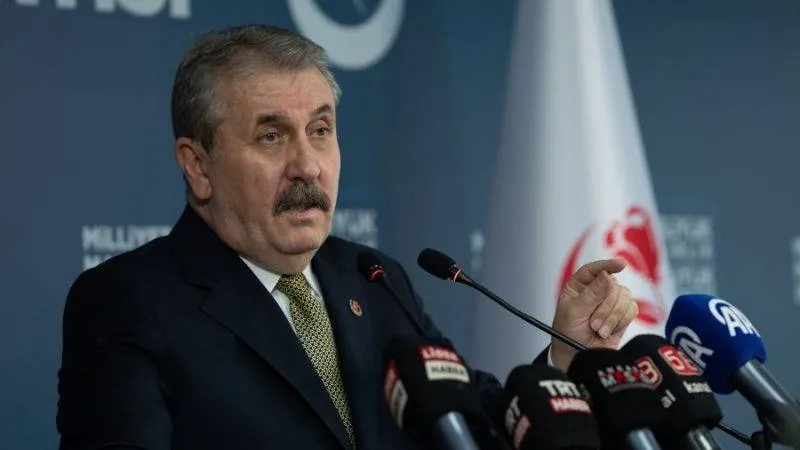 Mustafa Destici'den Ayşen Gürcan'a Acil Şifa Dileği! Son Durum Ne?