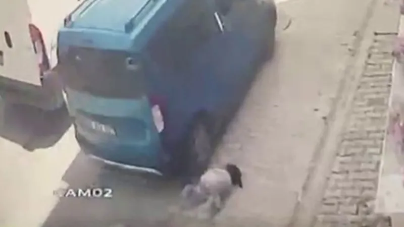 Feci Kaza! 4 Yaşındaki Elif Otomobil Altında Can Verdi