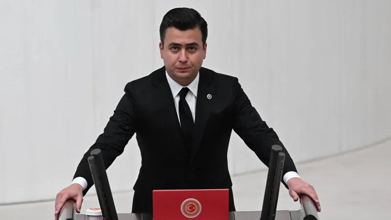ABB'den Osman Gökçek'e Sert Yanıt: Hırsız Erdem Abidesi mi Sandı?