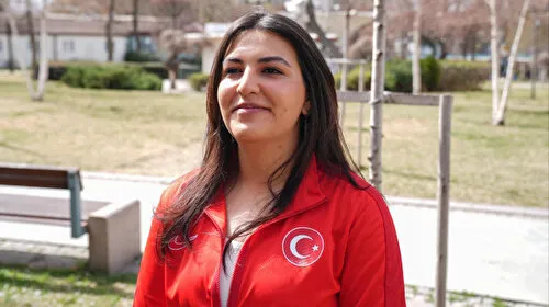 Milli Atıcımız Şevval'den Mersin'de Madalya Yağmuru! Rekorlara Doymuyor