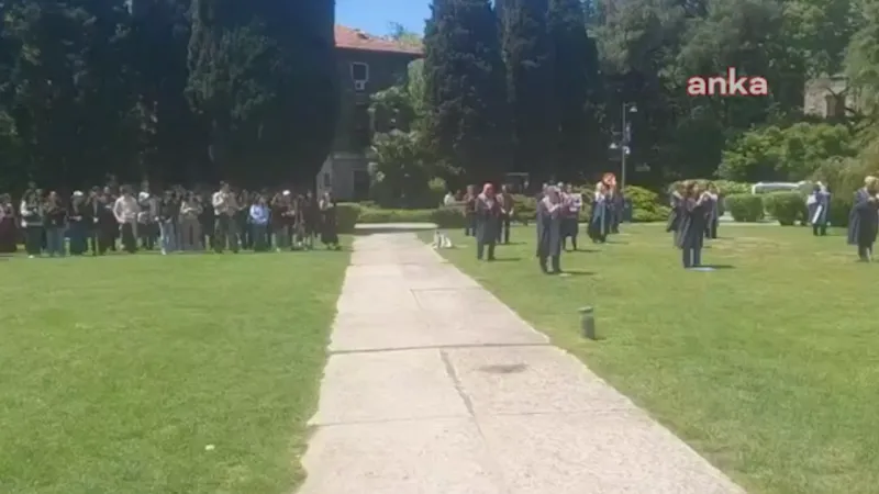Boğaziçi'nde Neler Oluyor? Öğrencilere Akademisyenlerden Destek!