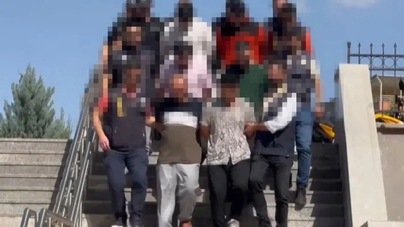 Çocuk İstismarı Operasyonu! 11 Kişi Tutuklandı: Detaylar Şoke Etti