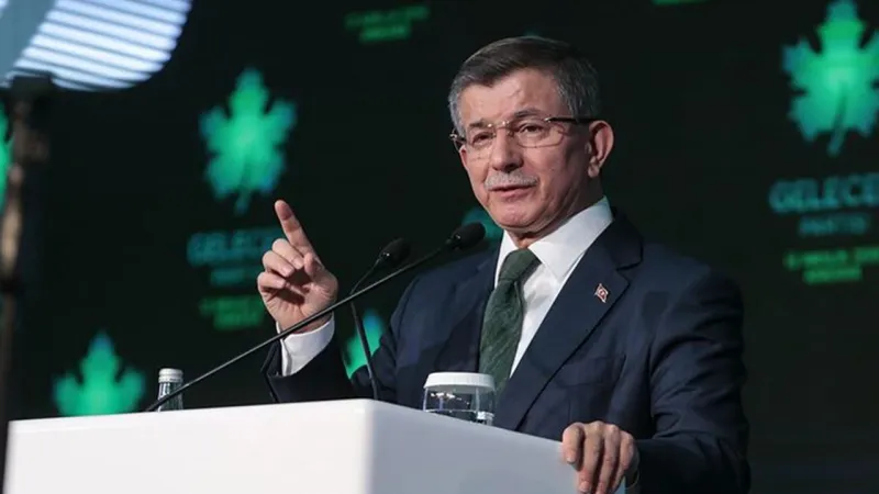 Bahçeli'den Davutoğlu'na Sürpriz Teşekkür! Neler Konuşuldu?