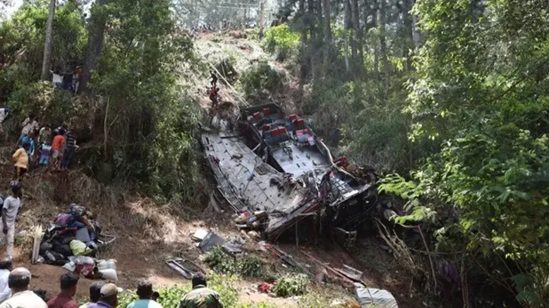 Otobüs Uçuruma Yuvarlandı! Sri Lanka'da Feci Kaza: 21 Ölü