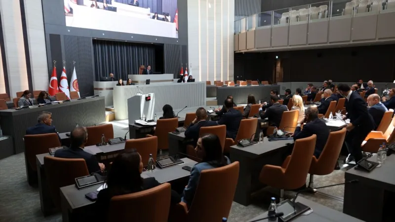 KKTC Meclisi Yeni Binada! İlk Toplantıda Neler Konuşuldu?