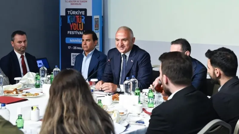 Kurban Bayramı Tatili 9 Gün Mü Olacak? Bakan Ersoy Açıkladı!