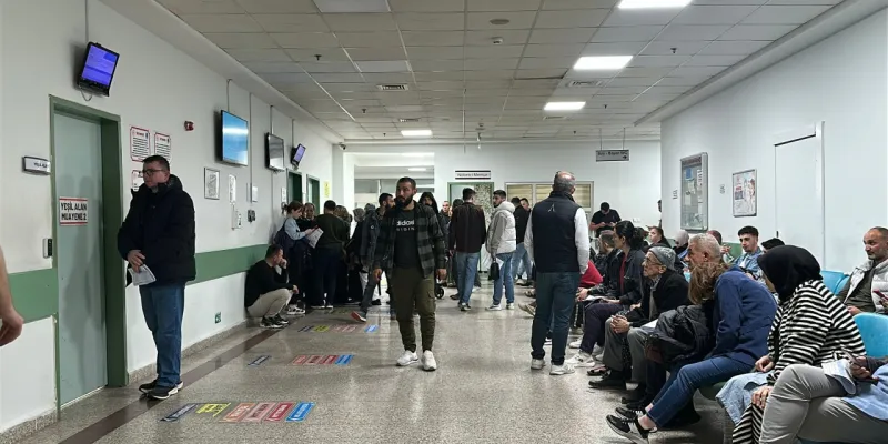 Samsun'da Tavuktan Zehirlenme Şoku! 188 İşçi Hastanede