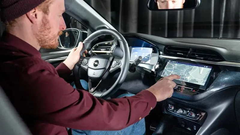 Almanlar Bu Otomobile Neden Hücum Etti? Satış Rekorları Kırıldı!