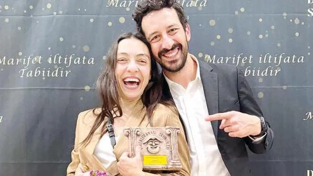 Merve Dizdar'a Büyük Ödül! Tiyatro Dünyasının En İyileri Seçildi