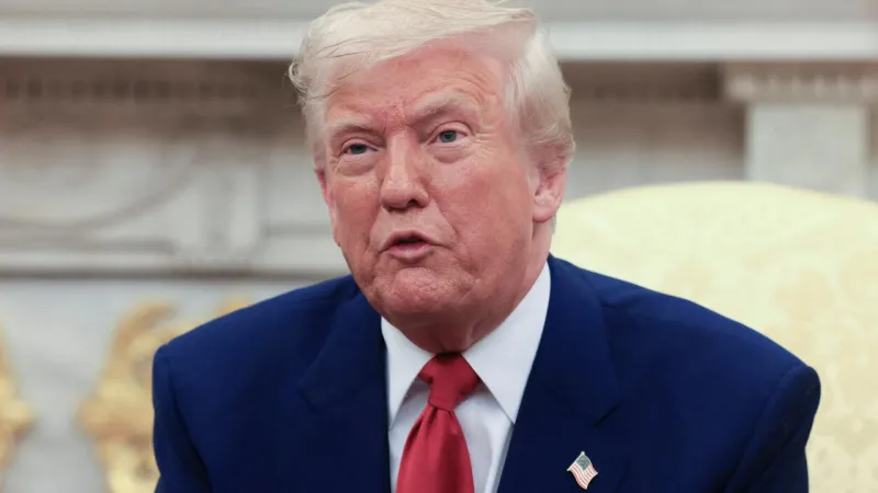 Trump'tan Şok Hamle: Yabancı Filmlere %100 Gümrük Vergisi!
