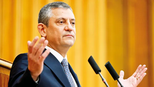 Özel’den iddianame yorumu: Suçu aday olmak