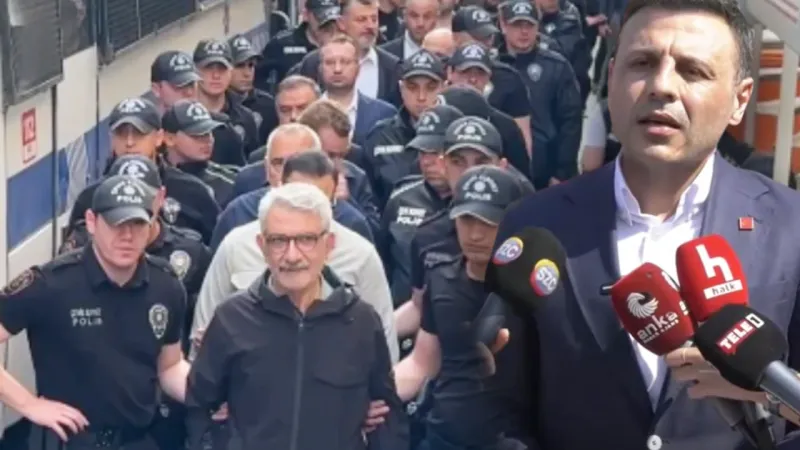 CHP'li Başkanlara Nazi Kampı Muamelesi Mi? Özgür Çelik'ten Sert Tepki!