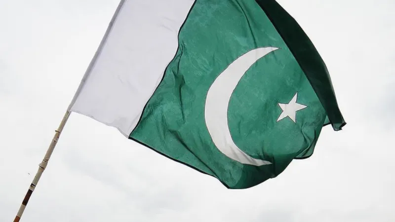 Pakistan İran Sınırını Kapattı! Tahliyeler Başladı mı?