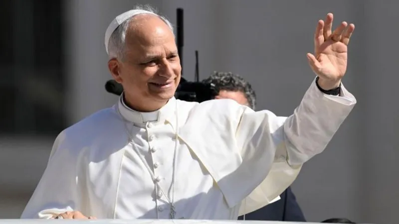 Papa'dan Putin'e Şok Çağrı: Barış İçin Jest Bekliyorum!