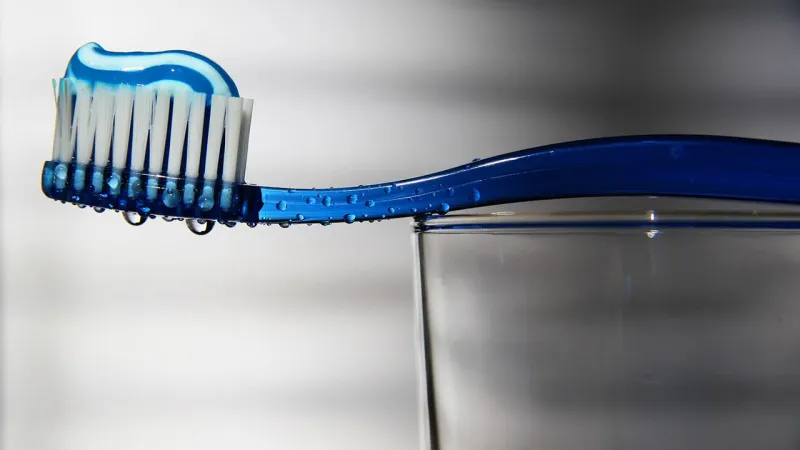 Saçtan Diş Macunu! Çürüklere Son Mu?