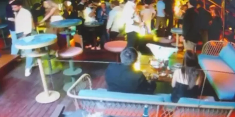 Şampanya açma kavgasında silahlar konuştu: Yaralılar ve gözaltılar var