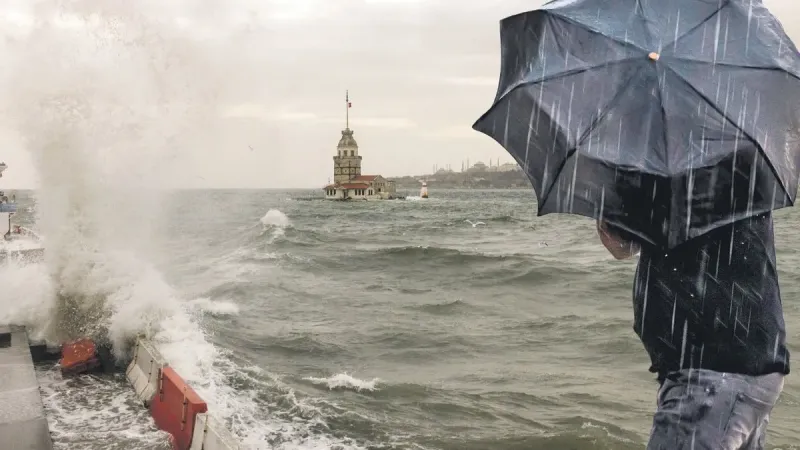 Hava Durumu Değişiyor: Sıcaklıklar Düşüyor, Yağmur Geliyor!