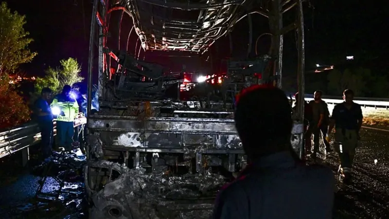 Ankara'da Otobüs Alev Alev Yandı! 36 Yolcu Ölümden Döndü
