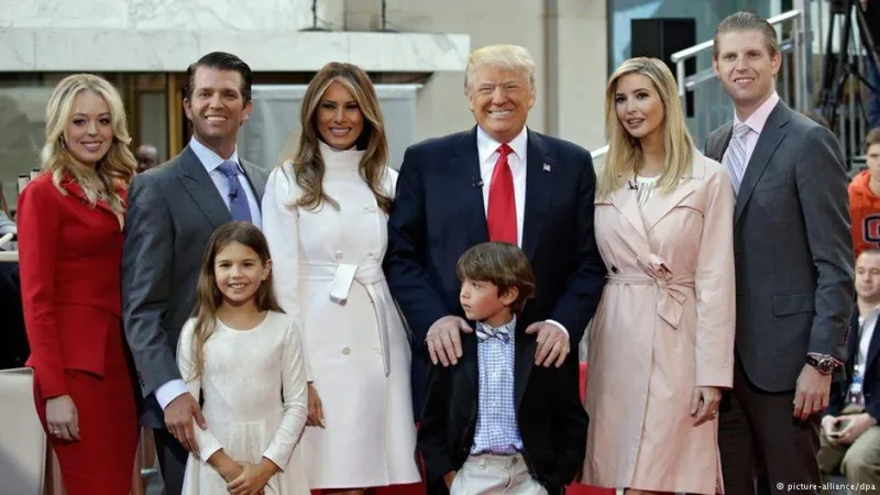 Trump Ailesinden Şok Hamle! Trump Mobile Geliyor!