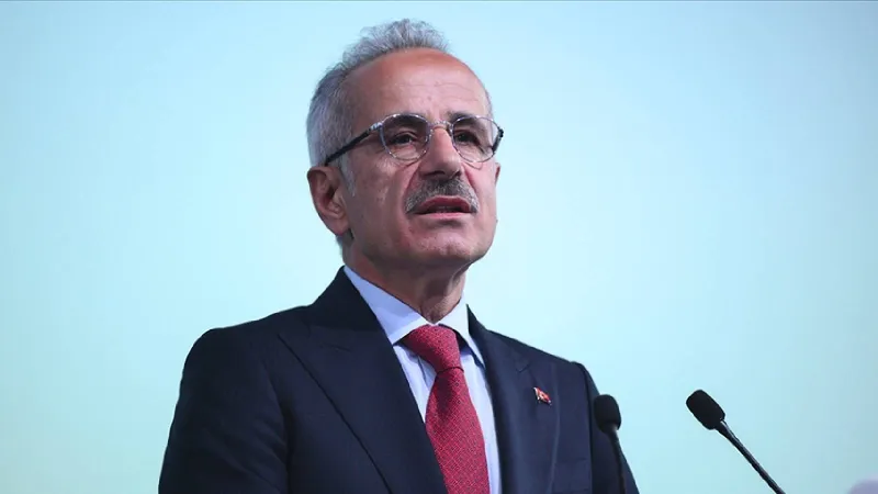 Ulaştırma ve Altyapı Bakanı Uraloğlu: Kalkınma Yolu Projesi bitti, Irak seçimleri bekleniyor